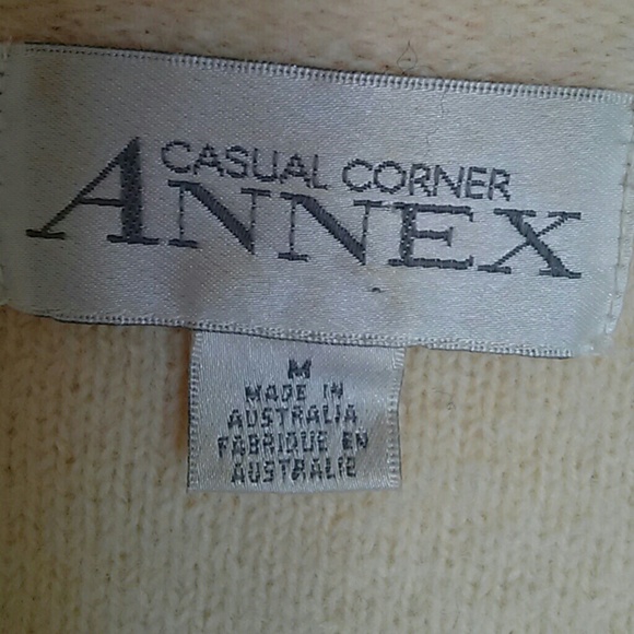 CASUAL CORNER ANNEX | Button Down Cardigan - Picture 7 of 8